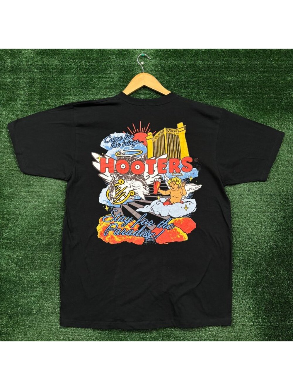 Hooters Came For The Wings Stay For The Paradise T-Shirt Size 2X